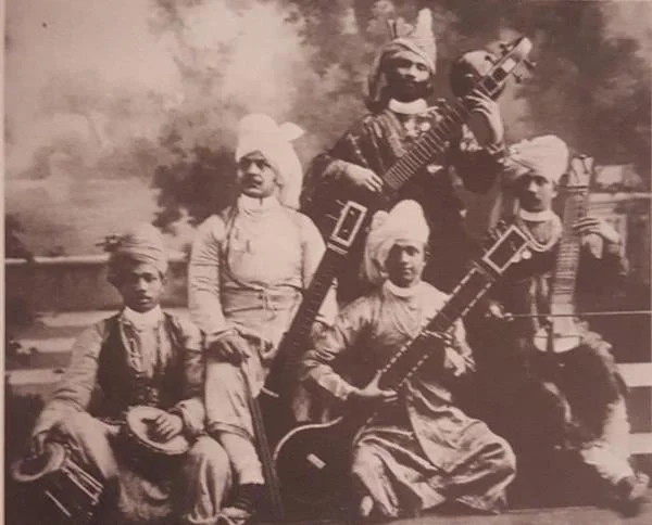 Royal Musicians of Hindustani z tablistą Ramaswamim
